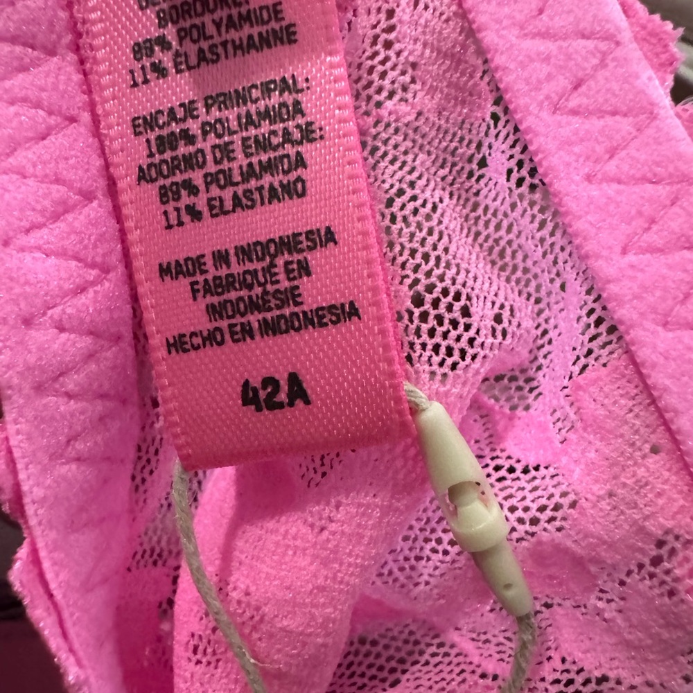 SKIMS Pink Lace Lingerie bra NWT - Picture 3 of 3